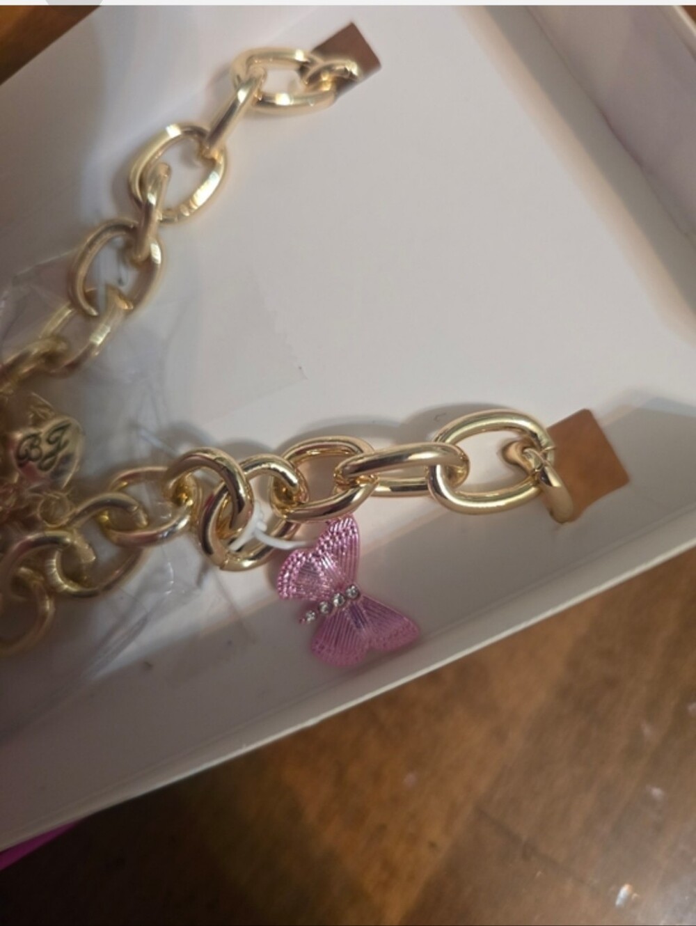 ✨️💓NWT BETSEY JOHNSON VIRAL TIKTOK GOLD SKULL STATEMENT NECKLACE ✨️💓💀 - Picture 7 of 9